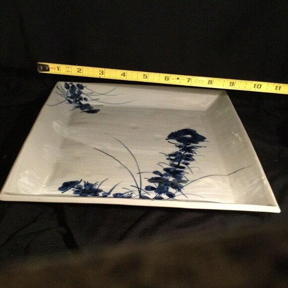 Vintage Unsigned 9 Inch Square Gray With Blue Florals Heavy Stoneware Plate - Picture 4 of 4